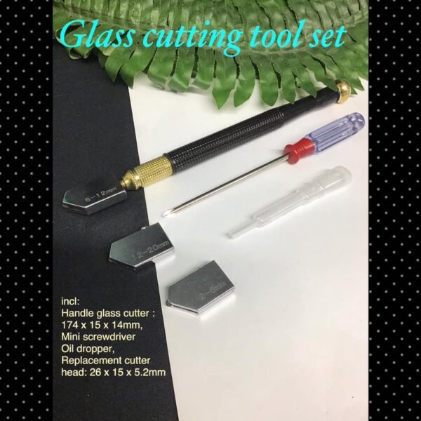 Glass cutting tool set