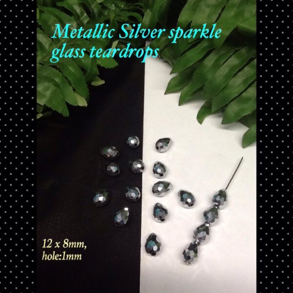 12x8mm Metallic Silver Sparkle glass teardrops (15pcs)