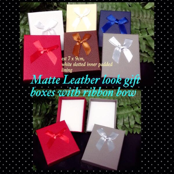 7x9cm Matte leather look gift boxes with ribbon bow (6pcs)