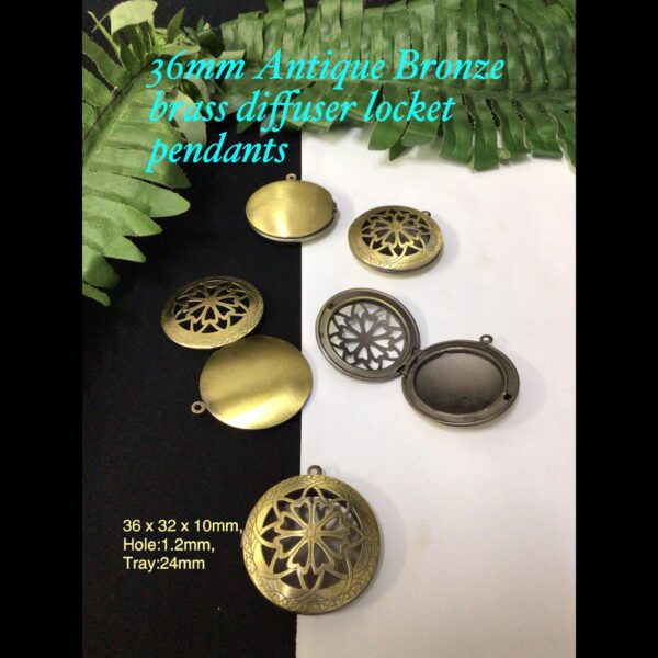 36mm Antique bronze brass diffuser locket pendants