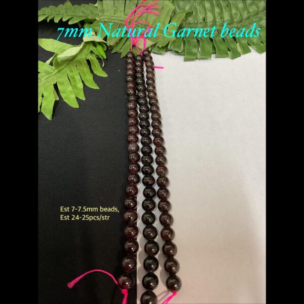 7mm Natural Garnet beads (est 24pcs)