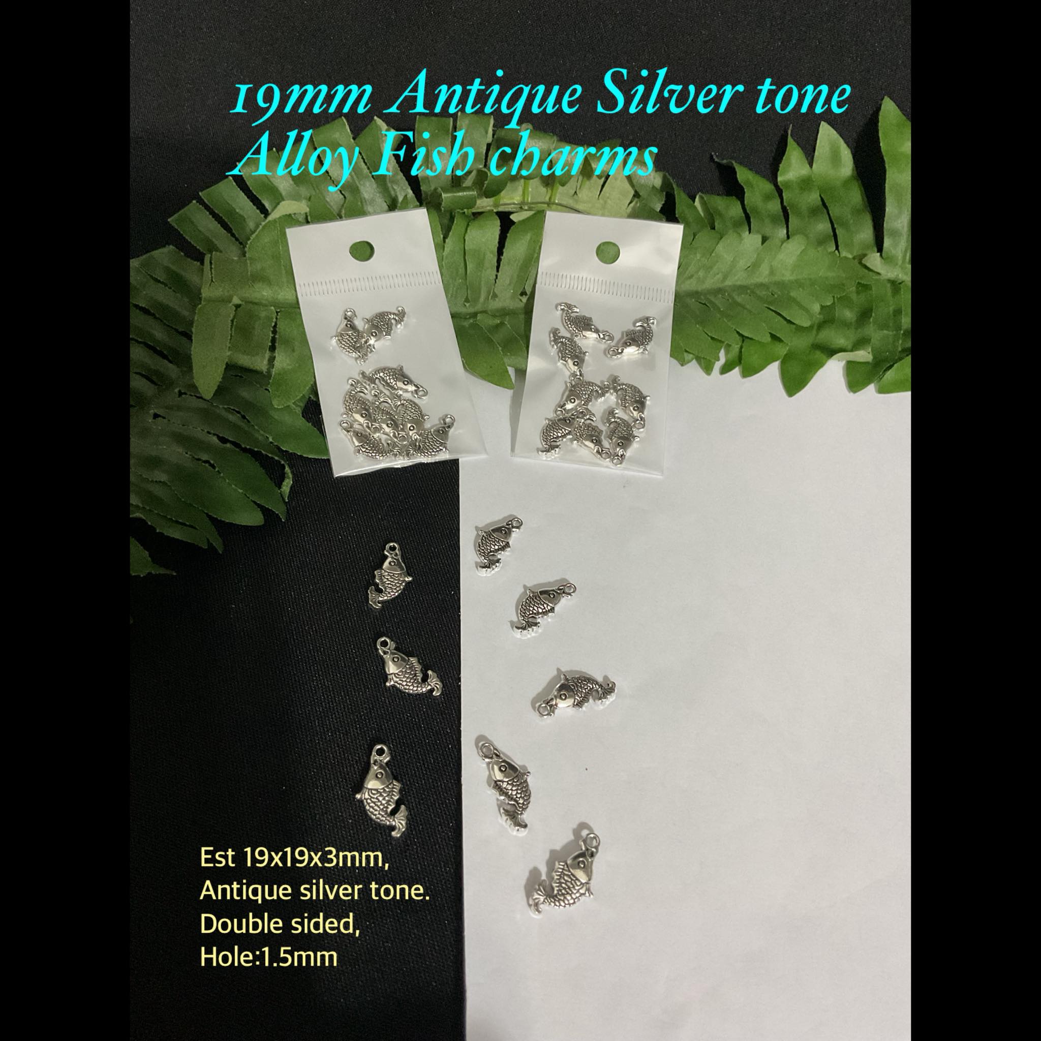 19mm Antique Silver Tone Alloy Fish Charms (8pcs)