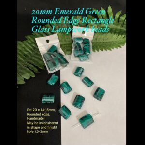 20mm Emerald Green Rounded Edge Rectangle Inner Twist Glass Lampwork beads (6pcs)